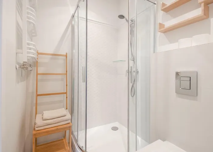 Citystay Waterlane Island