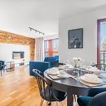 Citystay Waterlane Island Apartment