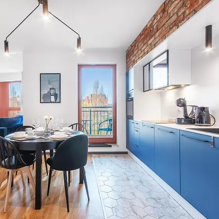 Citystay Waterlane Island Гданьск
