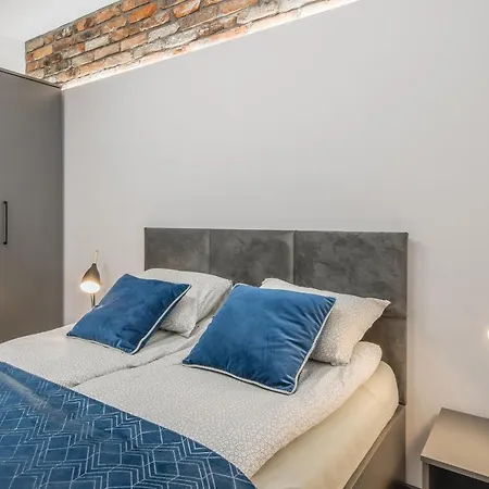 Апартаменты Citystay Waterlane Island *