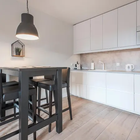 Citystay Waterlane Island *