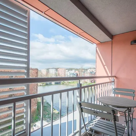 Citystay Waterlane Island *